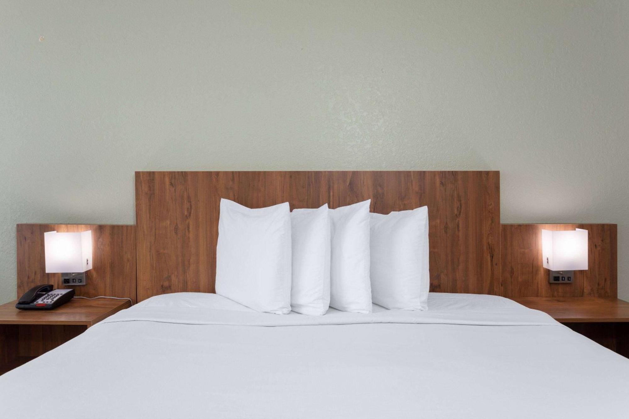 รามาดา บาย วินด์แฮม แอลตามอนเต สปริงส์ Hotel แอลตามอนเตสปริงส์ ภายนอก รูปภาพ