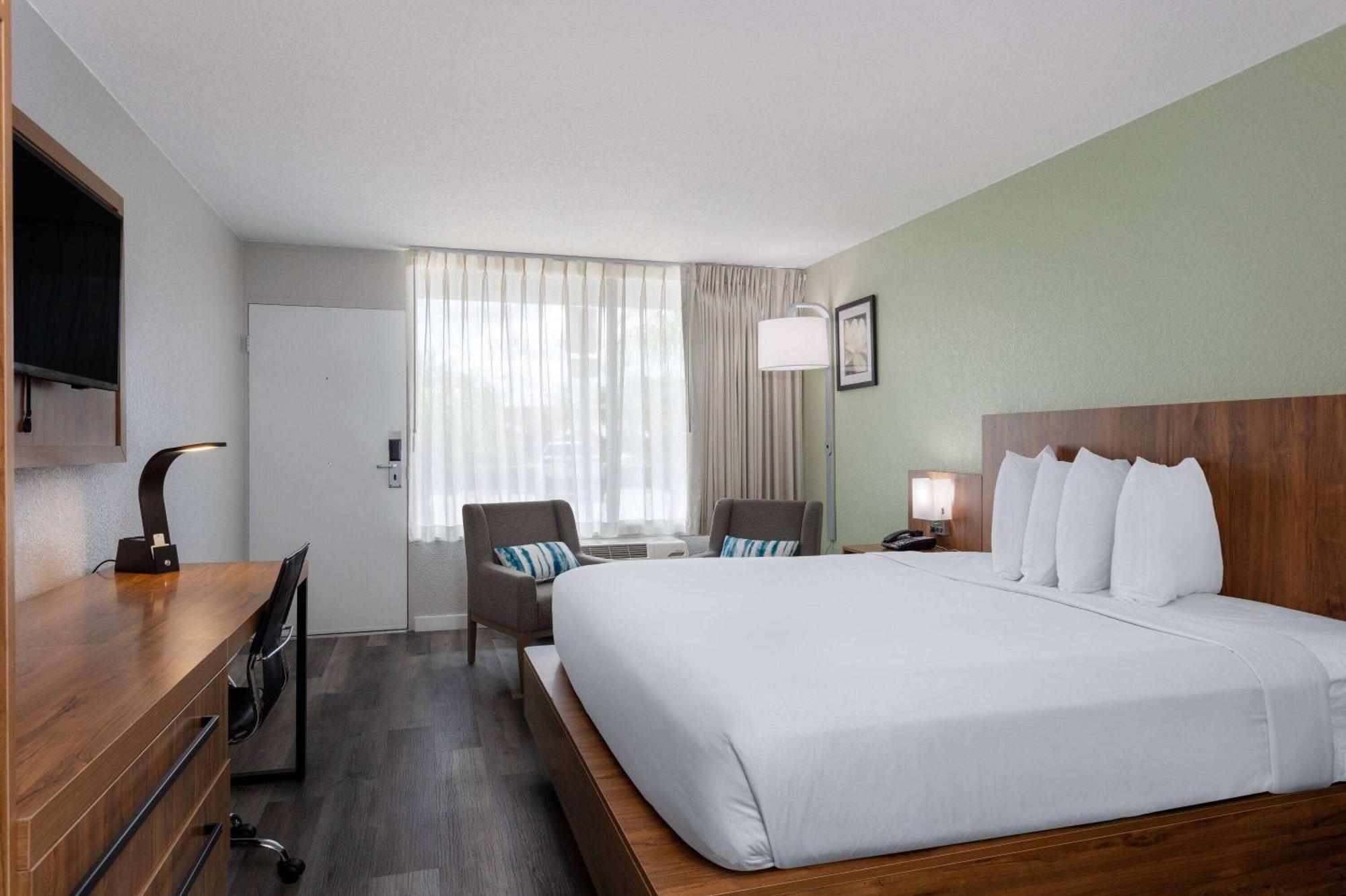 รามาดา บาย วินด์แฮม แอลตามอนเต สปริงส์ Hotel แอลตามอนเตสปริงส์ ภายนอก รูปภาพ