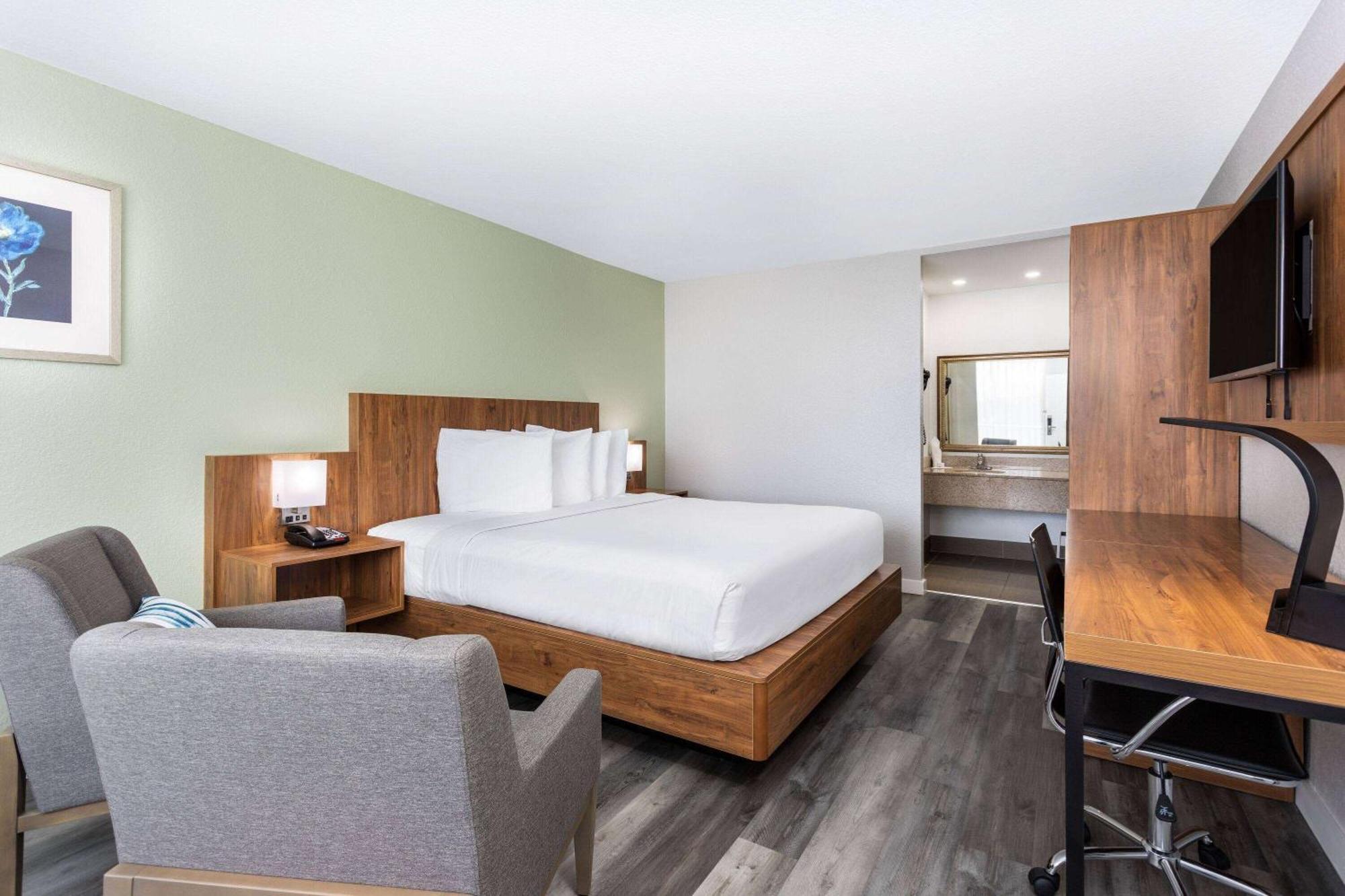 รามาดา บาย วินด์แฮม แอลตามอนเต สปริงส์ Hotel แอลตามอนเตสปริงส์ ภายนอก รูปภาพ